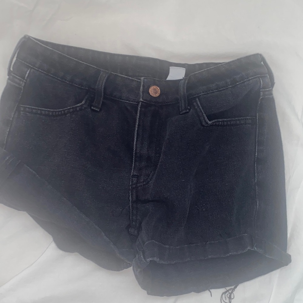 Cuffed H and M shorts.